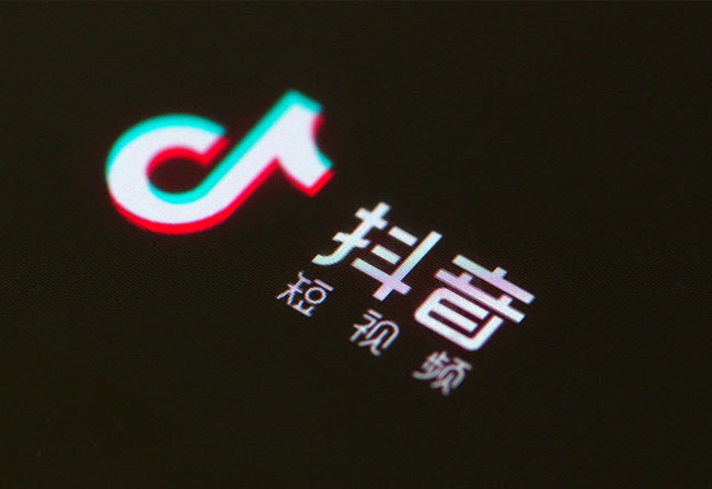《从0到百万曝光！易企网告诉你制造业短视频爆款的5个底层逻辑》 